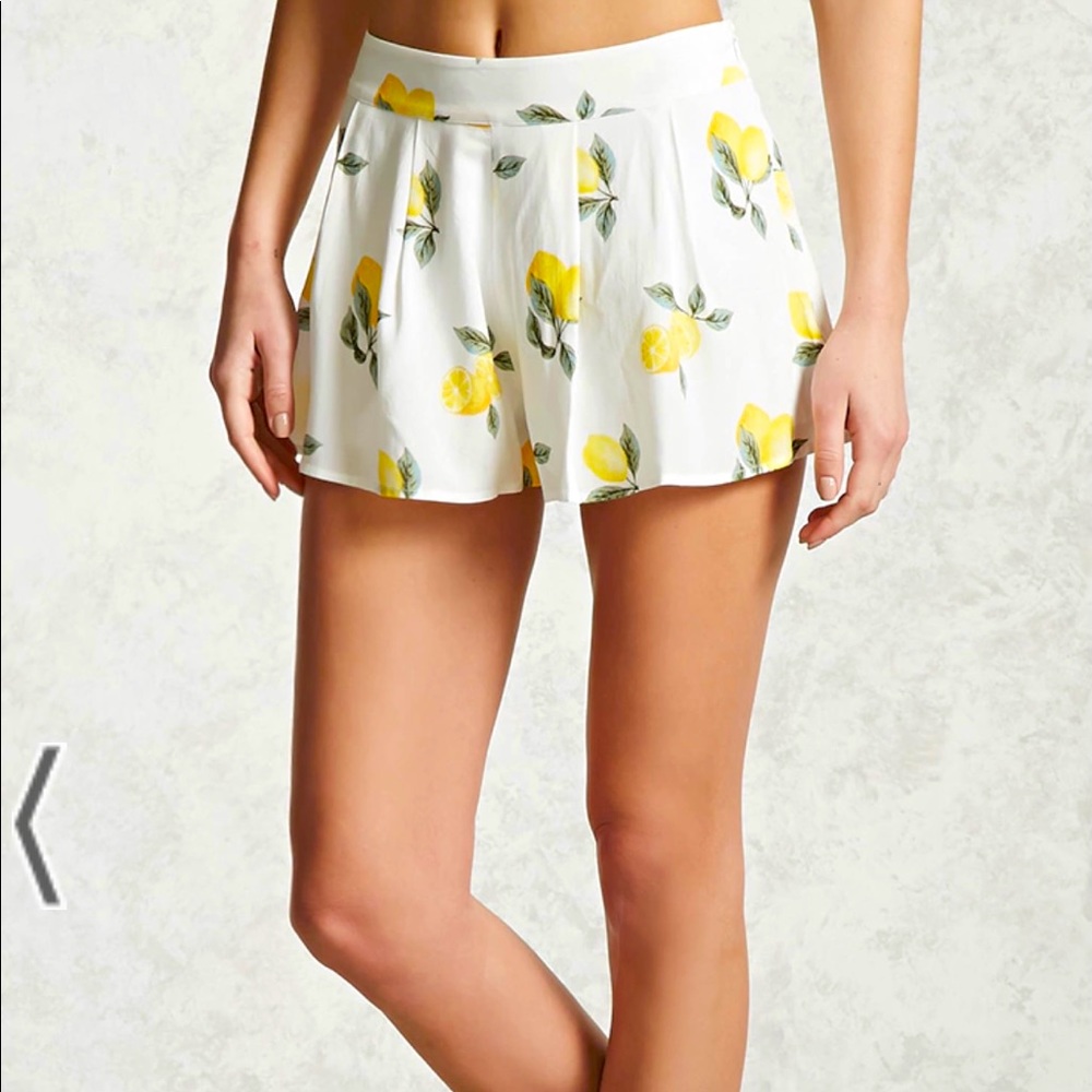 Soft Lemon print shorts